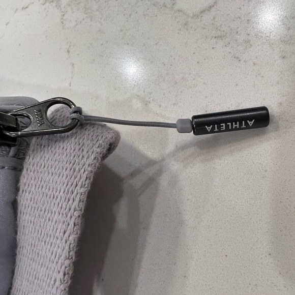 Athleta Stash Gray Belt Bag/Fanny Pack - Picture 5 of 10